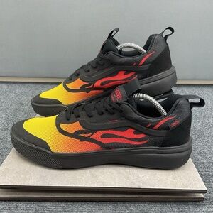 Vans UltraRange Rapidweld UltraCush men’s 10.5 Women’s 12 Black/Flames Sneakers